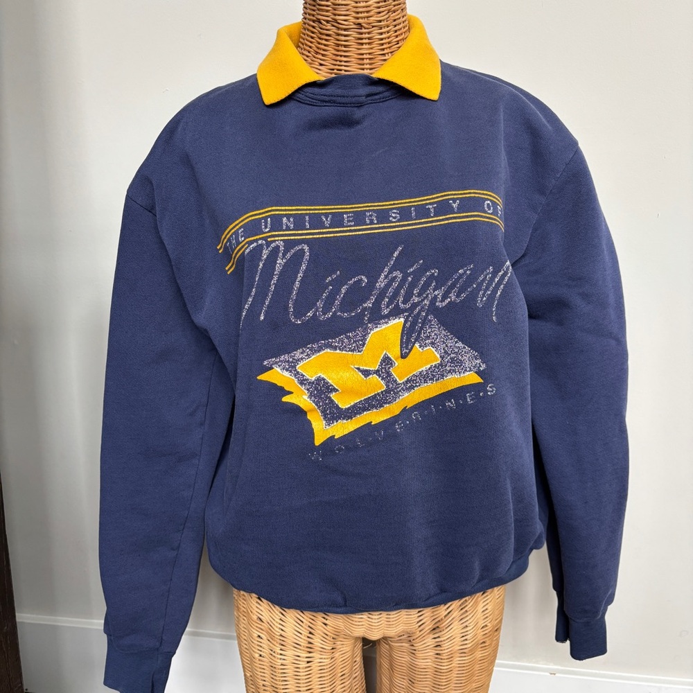 American Vintage Navy Pullover with Yellow Collar & Logo